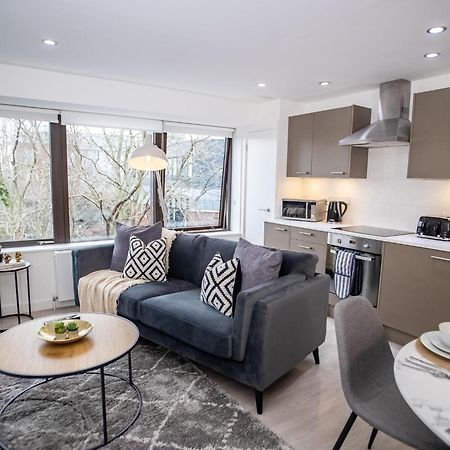 Pembroke House Apartments Exeter For Families Business Relocation Free Parking Exteriör bild