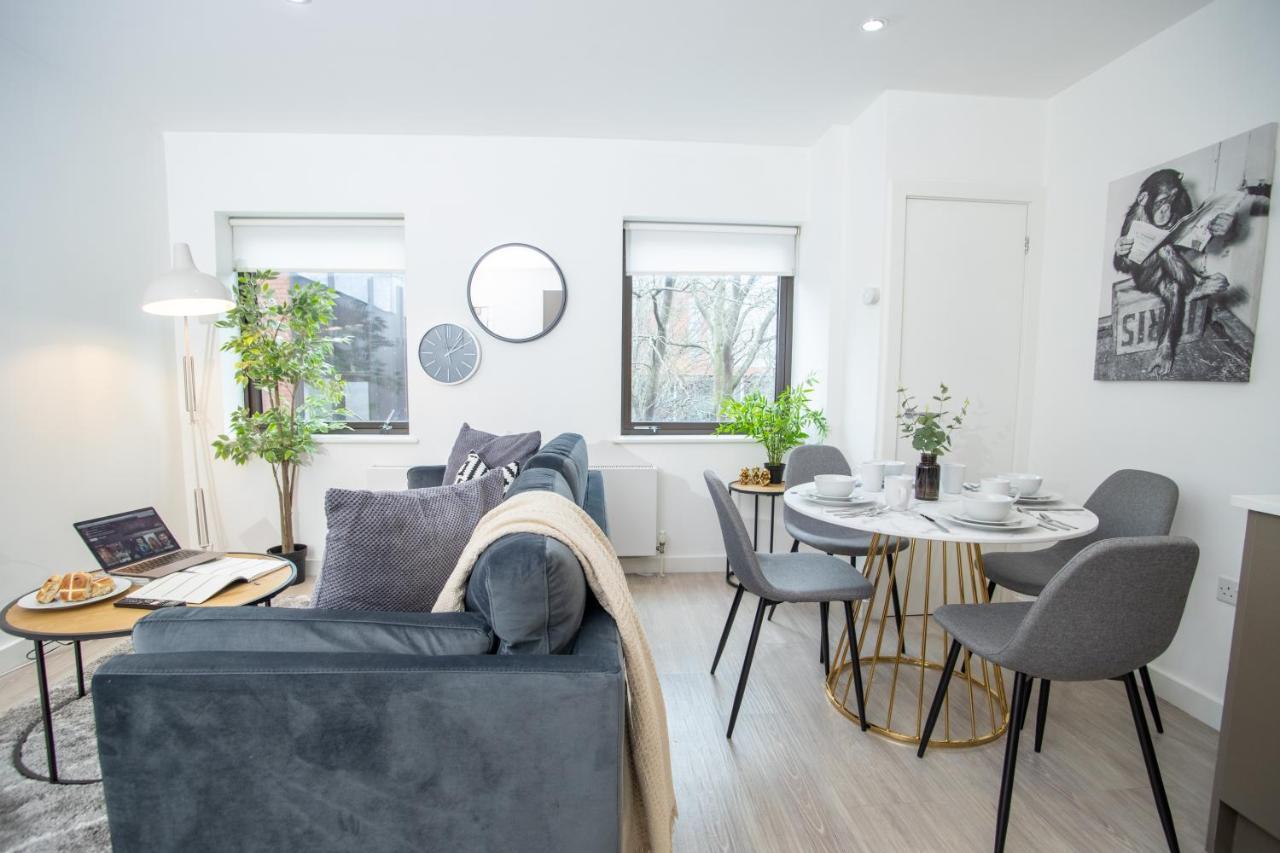 Pembroke House Apartments Exeter For Families Business Relocation Free Parking Exteriör bild