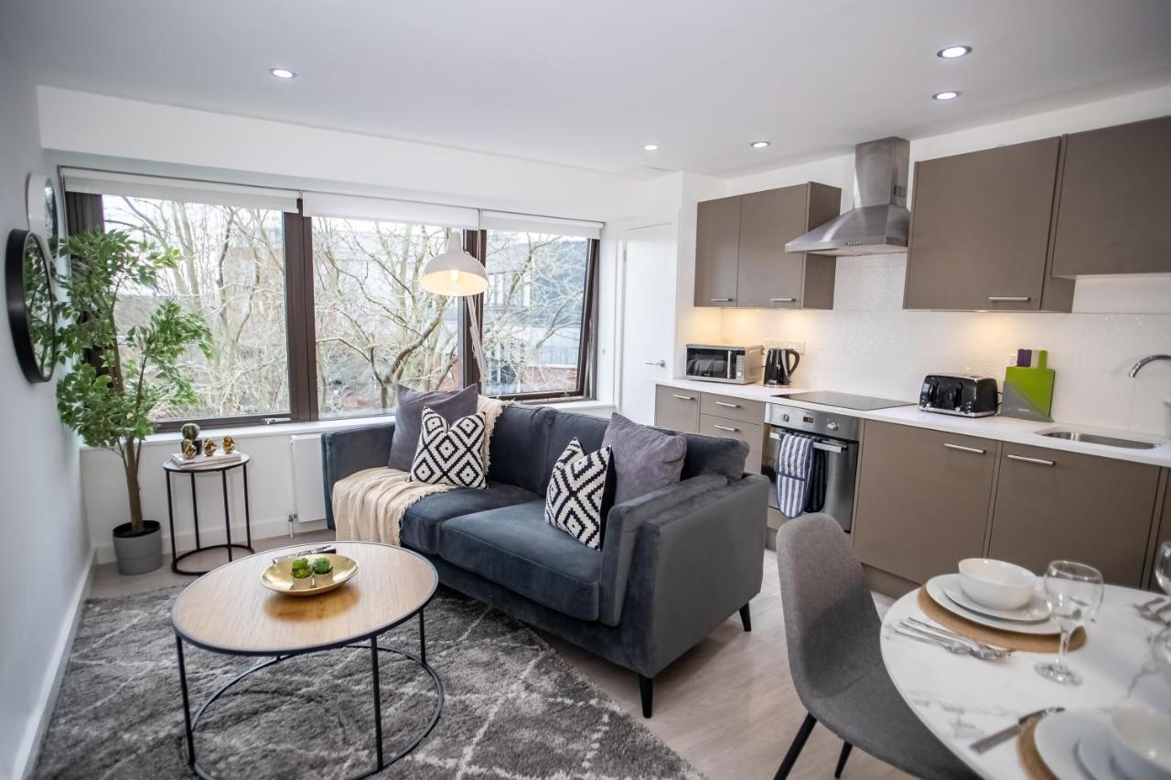 Pembroke House Apartments Exeter For Families Business Relocation Free Parking Exteriör bild